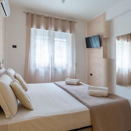 Napoli Fly Guest House 290 Exteriör bild