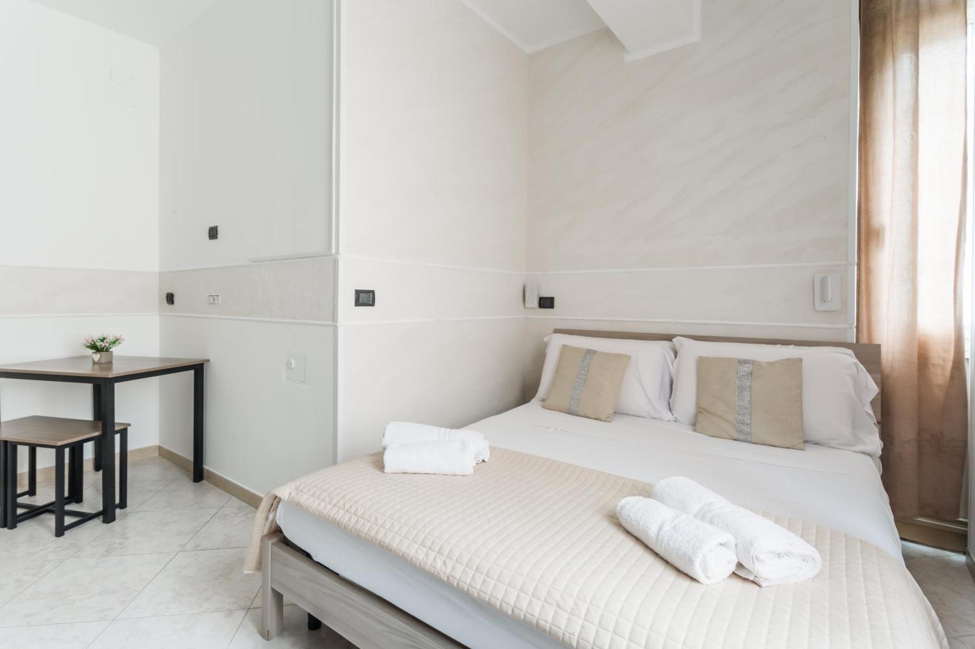 Napoli Fly Guest House 290 Exteriör bild